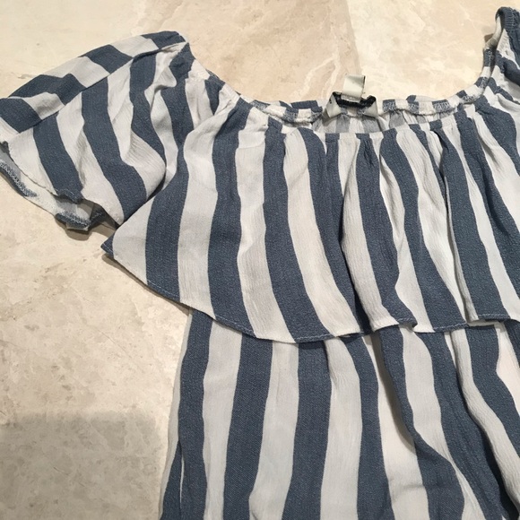 AE White & Blue Striped Off-the-Shoulder Top - Picture 5 of 8